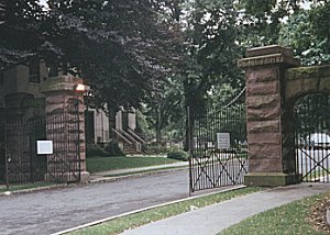 Entrance (New) 1999
